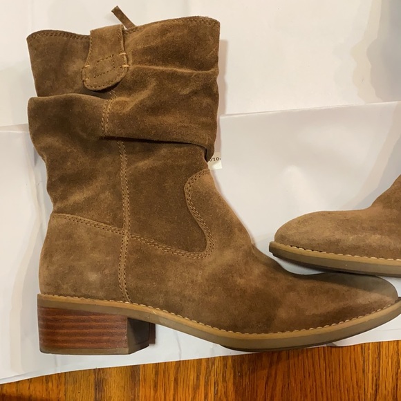 Women's Comfortiva Chrysta Mid Calf Boot Siena Brown Suede  Like New - Picture 3 of 7